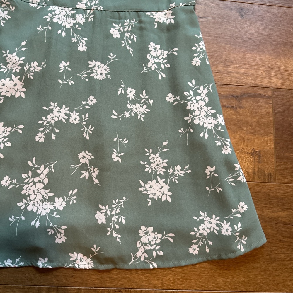 Floral Green Dress - Picture 5 of 9